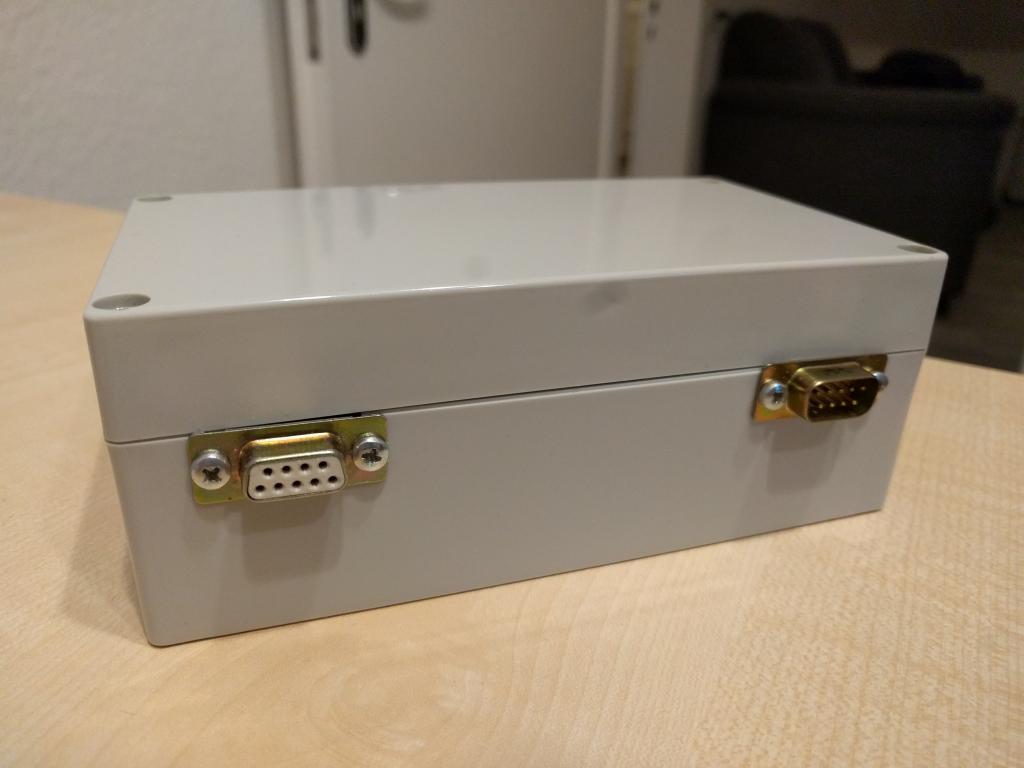 Closed Adapter Case