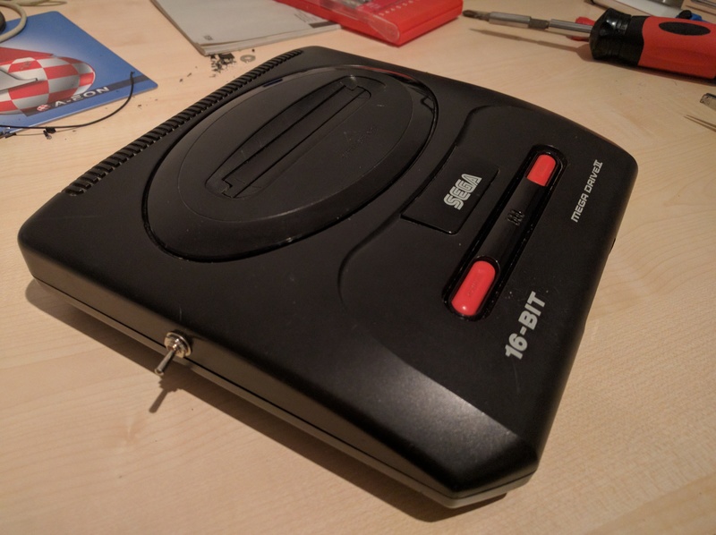 Closed Mega Drive with 50Hz/60Hz switch